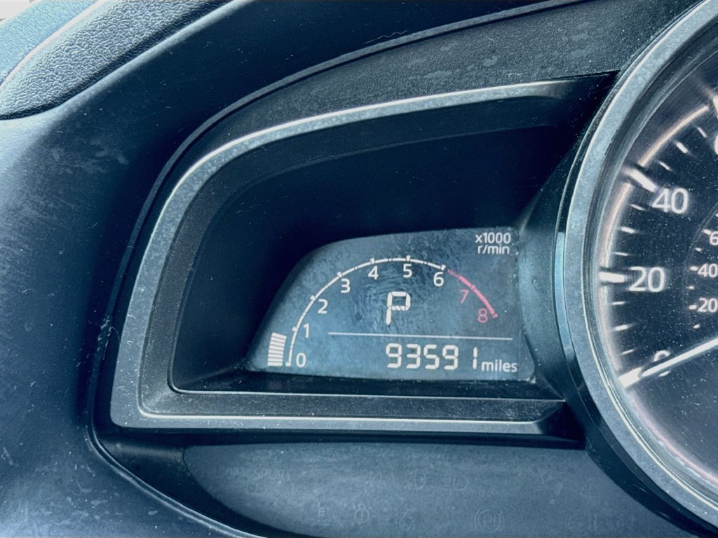 Used 2018 MAZDA MAZDA3 Touring FWD image 13