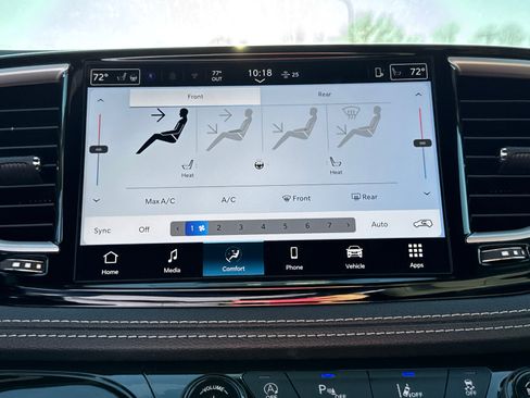 New 2026 Chrysler Pacifica Select image 12