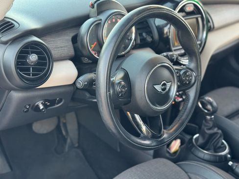Used 2015 MINI Cooper S image 21