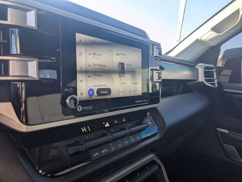 Used 2022 Toyota Tundra SR5 AWD/4WD image 23