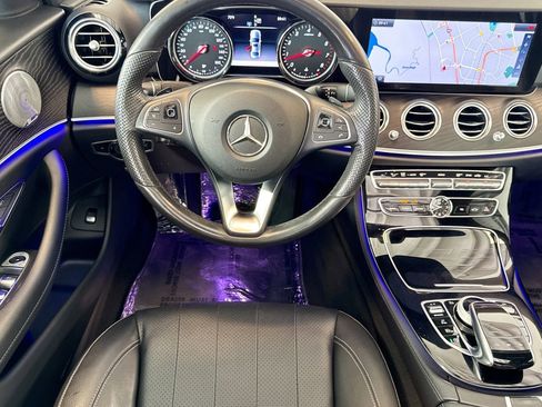 Certified 2017 Mercedes-Benz E 300 E 300 Luxury RWD Sedan image 21