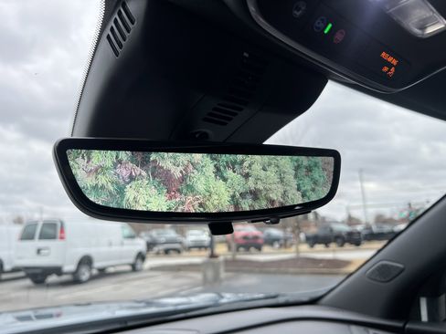 New 2026 Chevrolet Traverse RS image 32