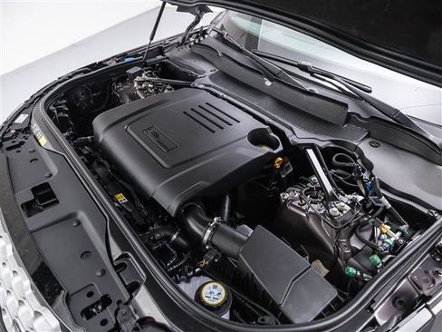 New 2026 Land Rover Discovery S AWD/4WD image 11
