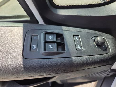 Used 2023 RAM ProMaster 2500 FWD image 29