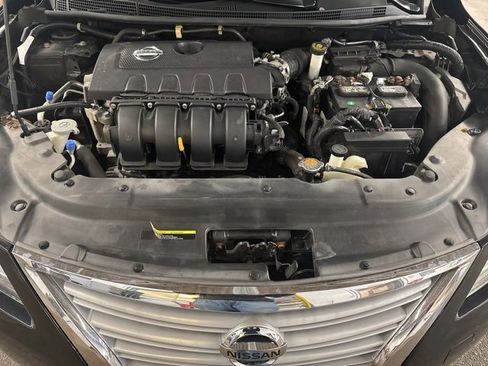 Used 2015 Nissan Sentra S image 27