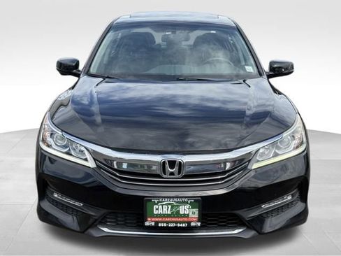 Used 2017 Honda Accord EX-L image 2