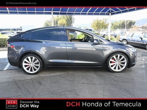 Used 2016 Tesla Model X P90D image 5