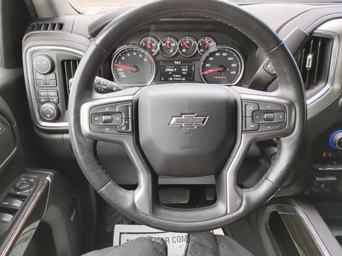 Used 2020 Chevrolet Silverado 1500 LT Trail Boss image 9