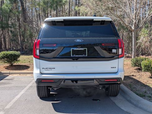 New 2026 Ford Expedition Max Platinum w/ Stealth Appearance Package image 4