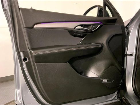 Used 2025 Buick Envision Sport Touring image 24