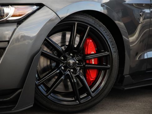 Used 2021 Ford Mustang Shelby GT500 w/ Technology Package image 7