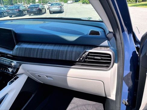 Used 2025 Kia Telluride EX AWD/4WD image 13