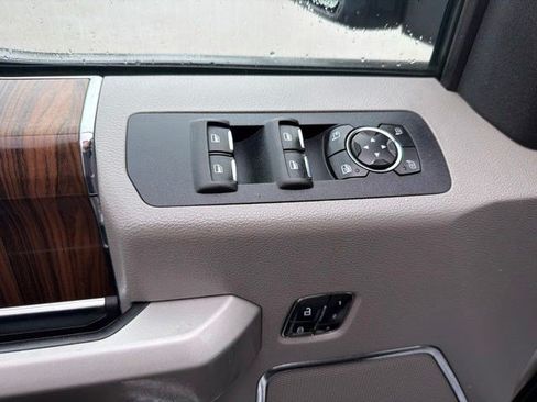 Used 2015 Ford F150 Lariat AWD/4WD image 12