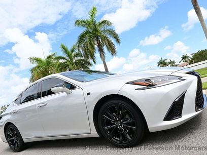 Used 2019 Lexus ES 350 F Sport w/ Accessory Package 2