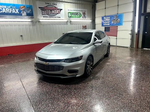 Used 2018 Chevrolet Malibu LT w/ Leather Package image 18