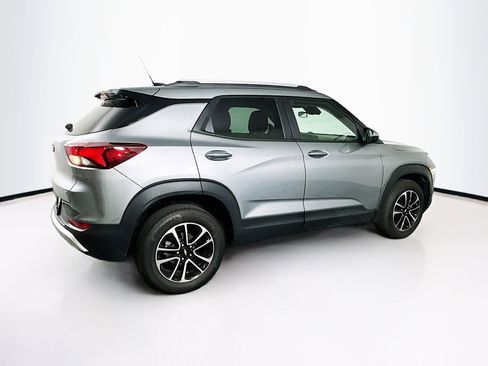 Used 2025 Chevrolet TrailBlazer LT image 10