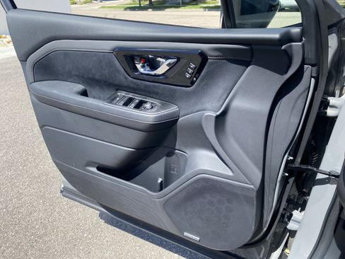 New 2026 Subaru Forester Touring AWD/4WD image 18