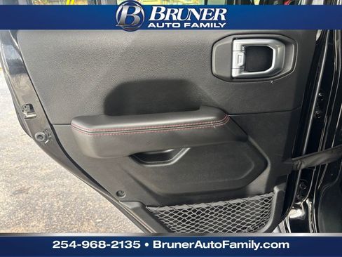 Used 2021 Jeep Wrangler Unlimited Rubicon image 13