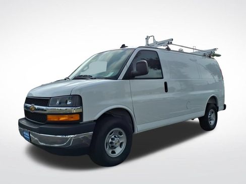 New 2026 Chevrolet Express 2500 w/ Driver Convenience Package RWD image 8