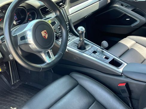 Used 2015 Porsche 911 Carrera RWD image 4