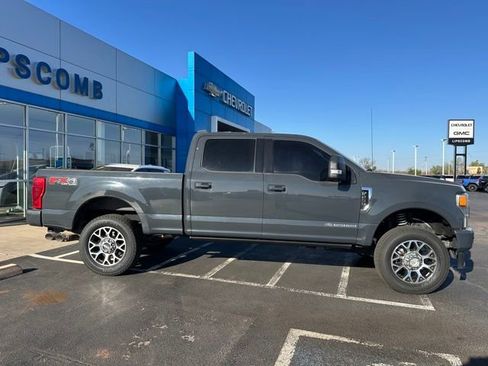 Used 2021 Ford F250 Lariat w/ Lariat Value Package image 7