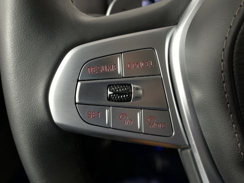 Used 2025 BMW X7 xDrive40i image 61