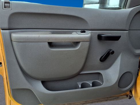 Used 2013 Chevrolet Silverado 2500 W/T AWD/4WD image 10