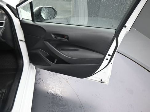 Used 2024 Toyota Corolla LE FWD image 66