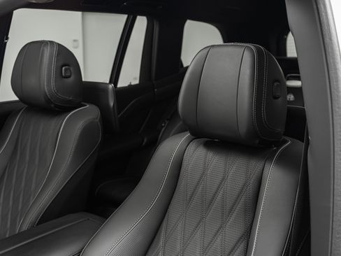 Used 2024 Mercedes-Benz Maybach GLS 600 4MATIC image 28