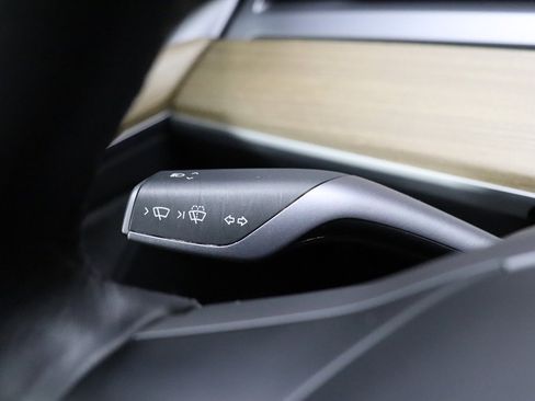 Used 2023 Tesla Model 3 Standard Range image 47