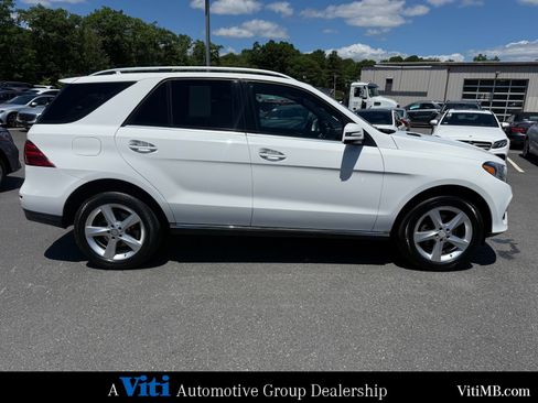 Used 2017 Mercedes-Benz GLE 350 4MATIC image 9