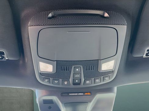 Used 2023 Ford Expedition Platinum image 31