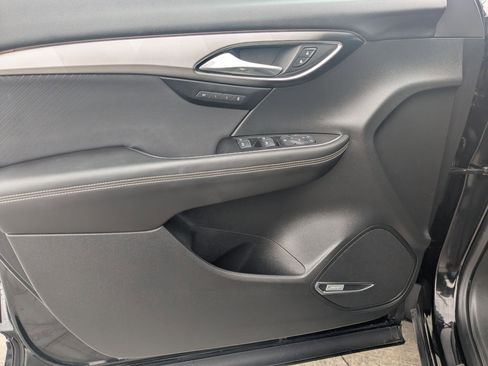 Used 2025 Buick Envision Sport Touring AWD/4WD image 14