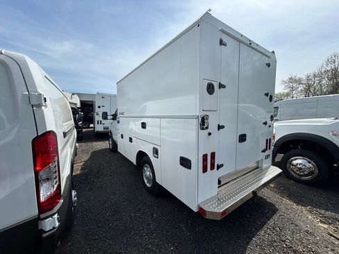 New 2026 Ford E-350 and Econoline 350 Super Duty w/ Power Equipment Group RWD image 14