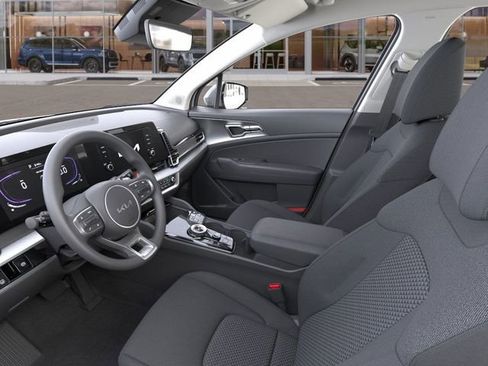 New 2025 Kia Sportage LX FWD image 17