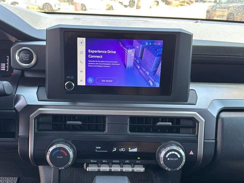 Used 2025 Toyota 4Runner SR5 AWD/4WD image 22