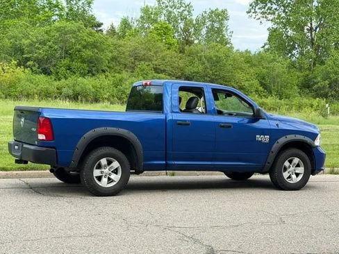 Used 2019 RAM 1500 Express AWD/4WD image 25