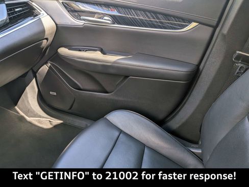 Used 2022 Cadillac XT6 Premium Luxury w/ Technology Package image 22