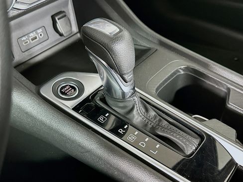 Used 2024 Nissan Sentra SV image 23