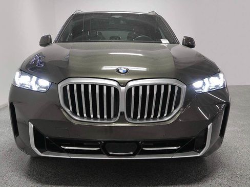 Used 2026 BMW X5 xDrive40i w/ Climate Comfort Package AWD/4WD image 2