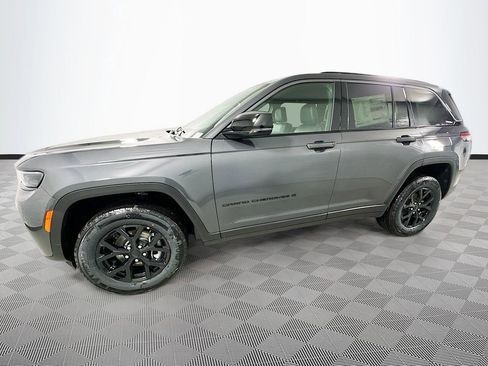 New 2026 Jeep Grand Cherokee Altitude AWD/4WD image 26