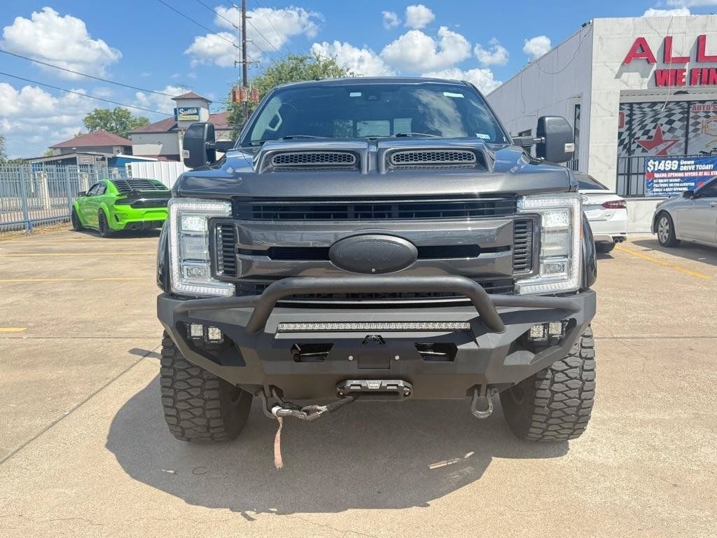 Used 2018 Ford F250 Lariat w/ Lariat Ultimate Package AWD/4WD image 2
