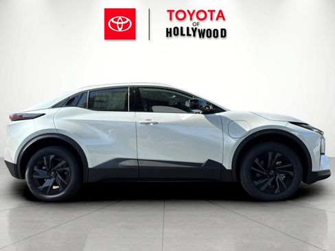 New 2026 Toyota C-HR AWD/4WD image 3