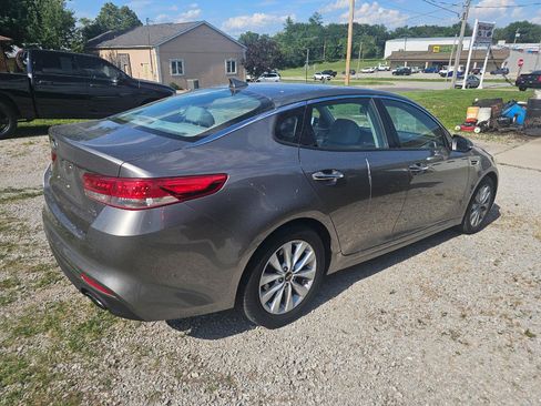 Used 2016 Kia Optima EX FWD image 2