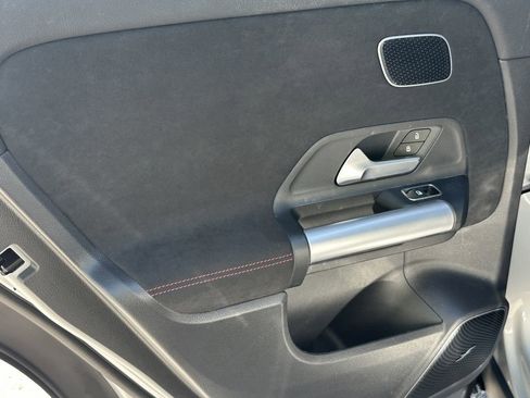 Certified 2025 Mercedes-Benz GLA 250 image 25