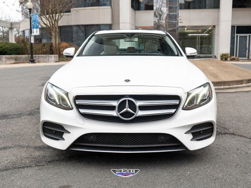 Used 2019 Mercedes-Benz E 300 300 image 2