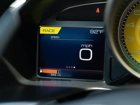 Used 2021 Ferrari 812 GTS RWD image 43