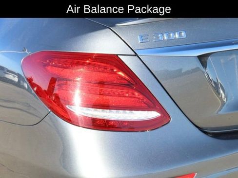 Used 2018 Mercedes-Benz E 300 image 11