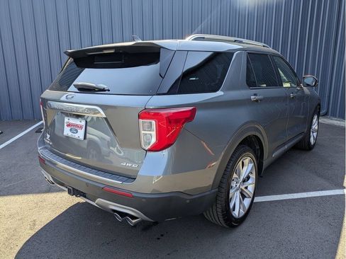 Certified 2023 Ford Explorer Platinum w/ Technology Package AWD/4WD image 5