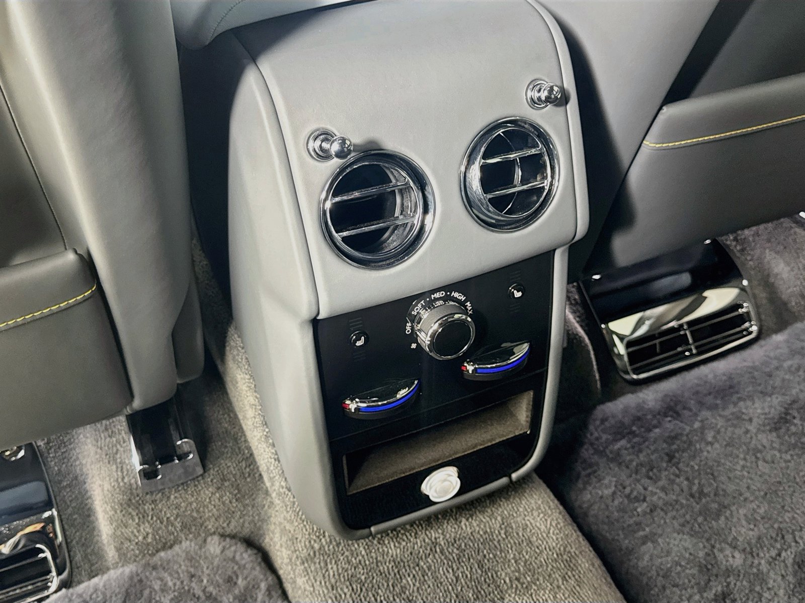 Certified 2026 Rolls-Royce Cullinan AWD/4WD image 26